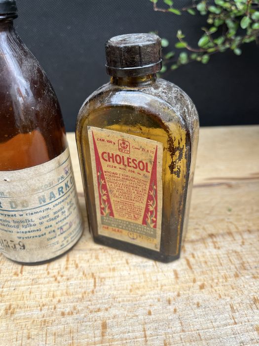 2  stare kolekcjonerskie butelki apteczne 1957r