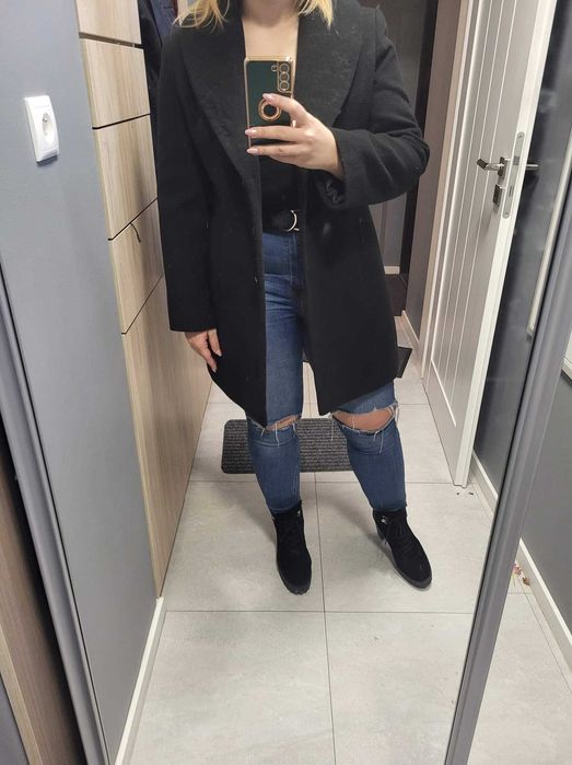 Ocieplany płaszcz flauszowy .