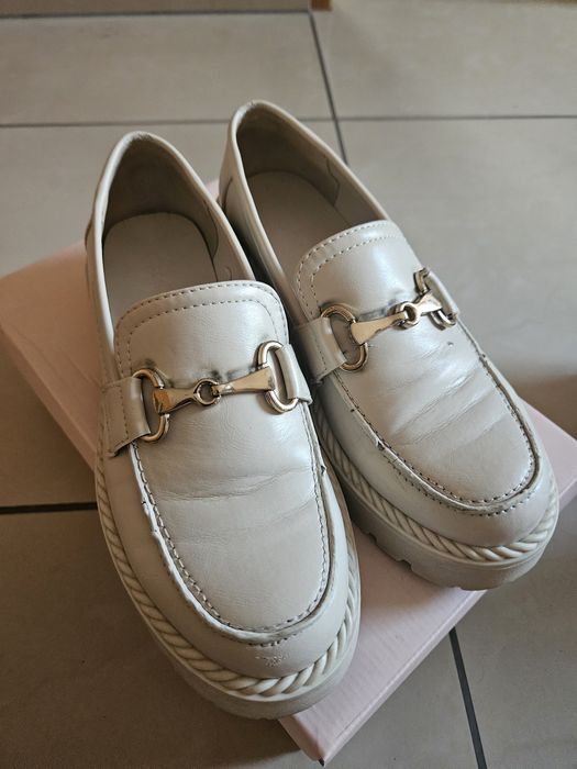 Mokasyny rozm.38 kolor beige