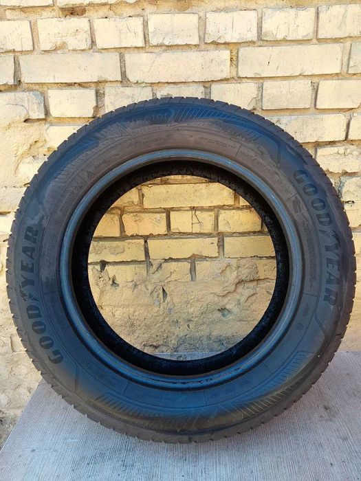 Шини б/в 235 60 R18 GoodYear Vector 4Season Gen 3 suv