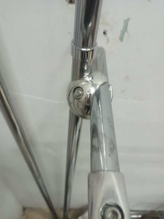 Трубы хромированные крепеж для труб