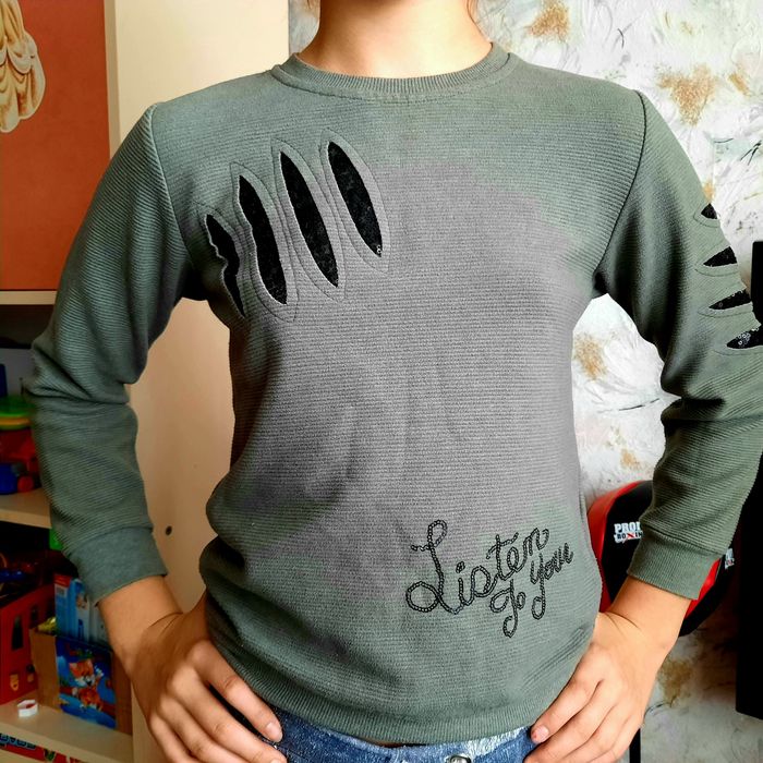 Свитшот на девочку ростом 146см