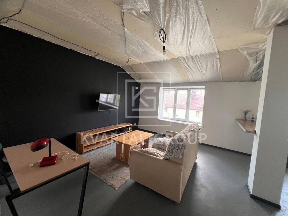 Продам 2к квартиру з незавершеним ремонтом. 2% оформлення!