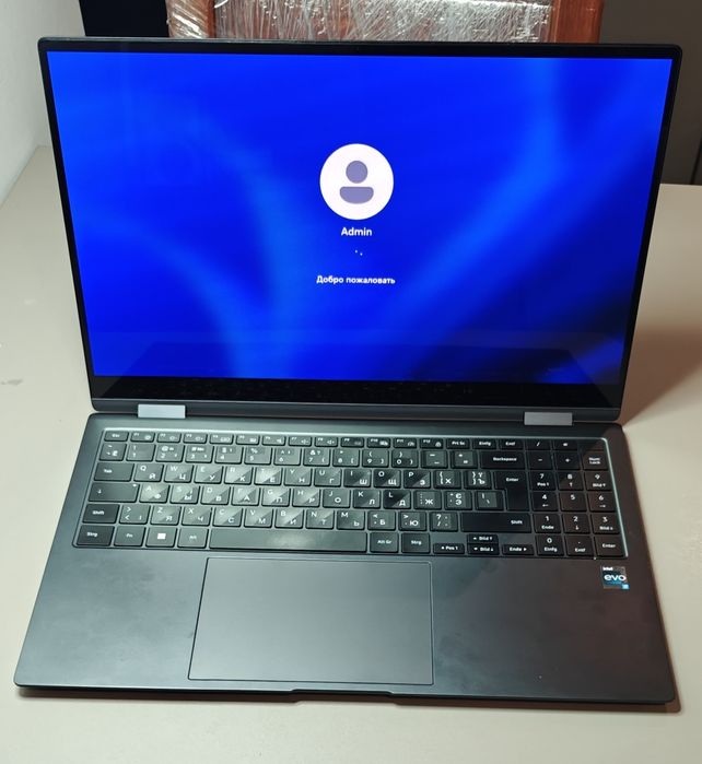 Laptop Samsung Galaxy Book 2 360, dotykowy