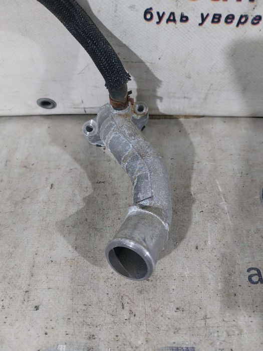 Toyota Corolla 19- Патрубок радиатора верхний / патрубок отопления