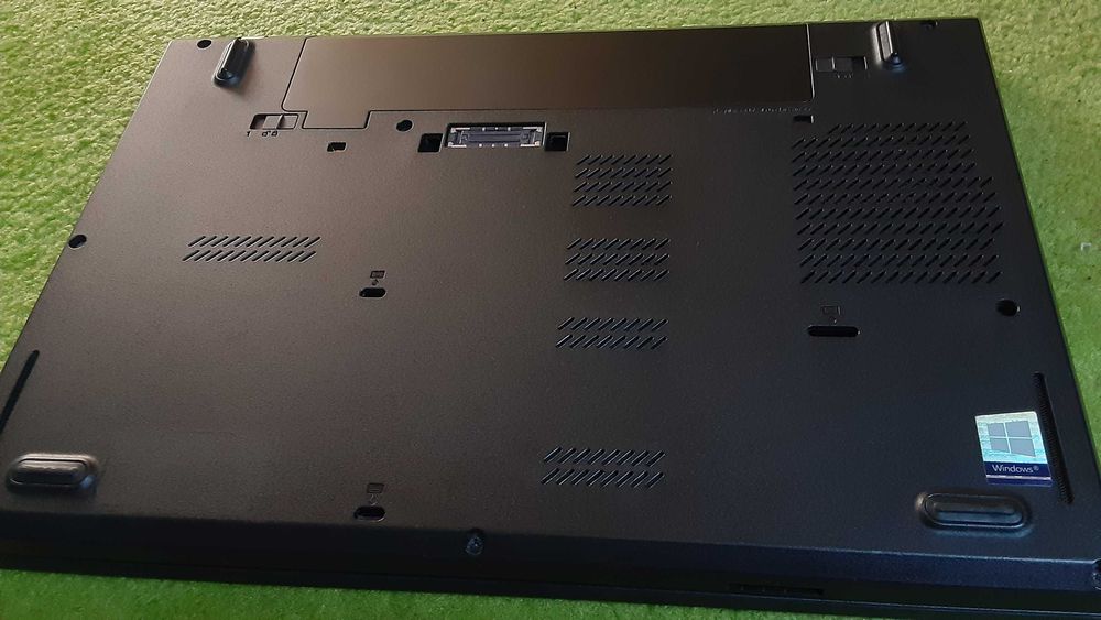 Lenovo 15,6/FullHD/HD620/Win10pro/4G-LTE/Ram16/NVMe256/WiFi/HDMI/Bluet