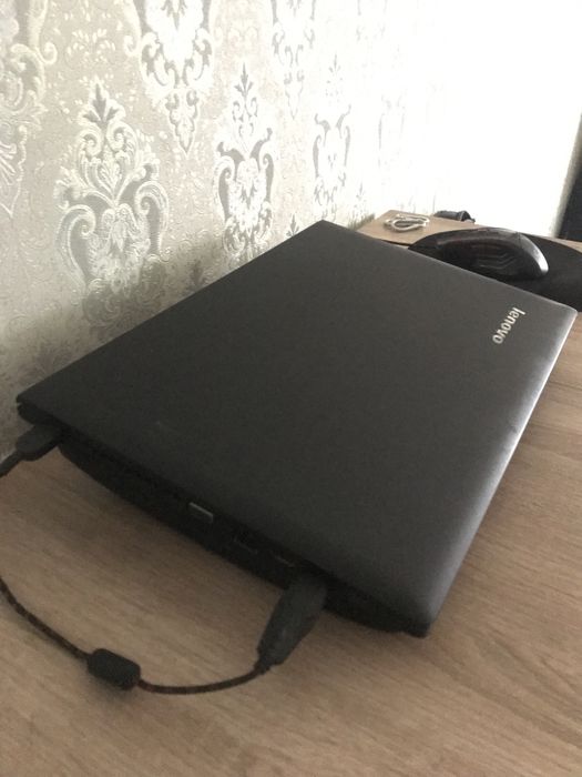 Lenovo G505s A10-5750M RAM 12Gb, 4x2,5Gh(Boost 3,5Gh) Win 10 SSD 128Gb