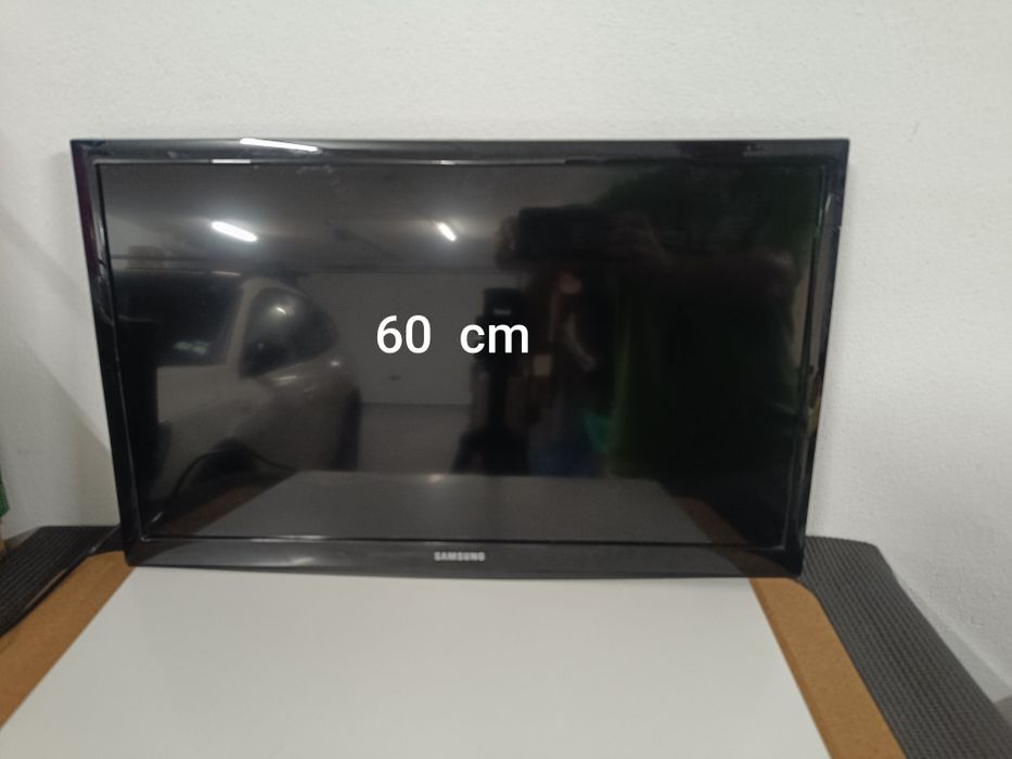 Tv Samsung 60cm a cores
