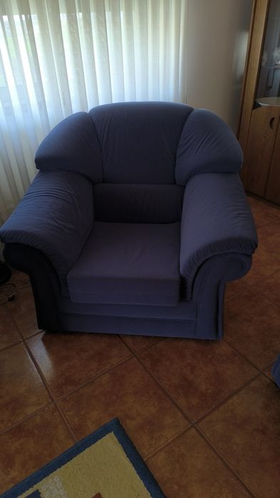 Sofá Cama e duas Poltronas