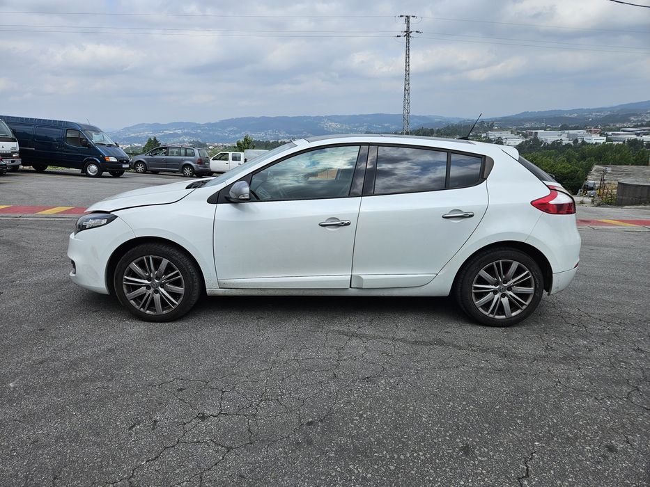 Renault Megane III GTLine 1.5 DCi de 2012 para peças