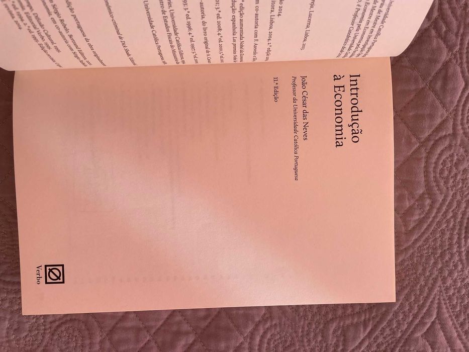 Introdução à Economia - João César das Nevez