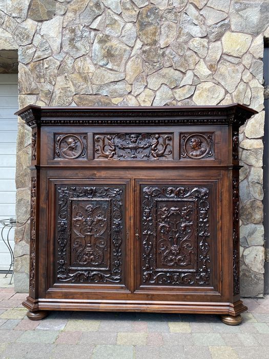 Старовинний Французкий комод