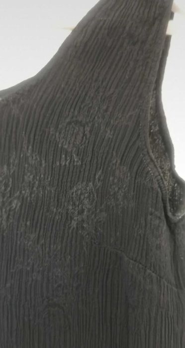 Czarna koszulka na ramiączkach wiskoza