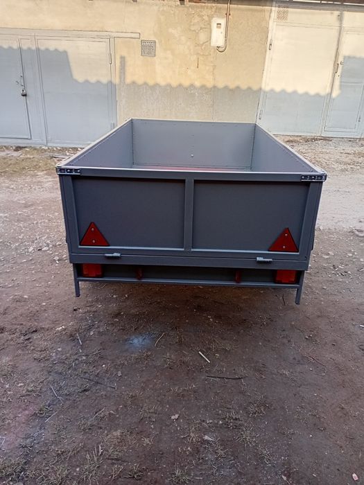 Легковий автопричіп