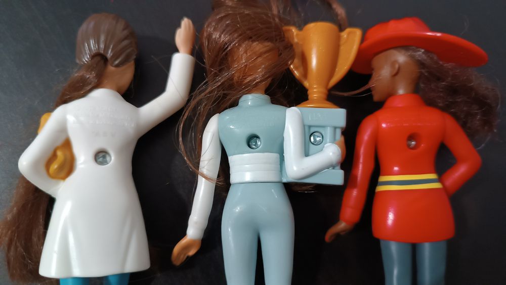 Figuras da MacDonald. Bombeiro, Enfermeira e Barbie. 12 cm