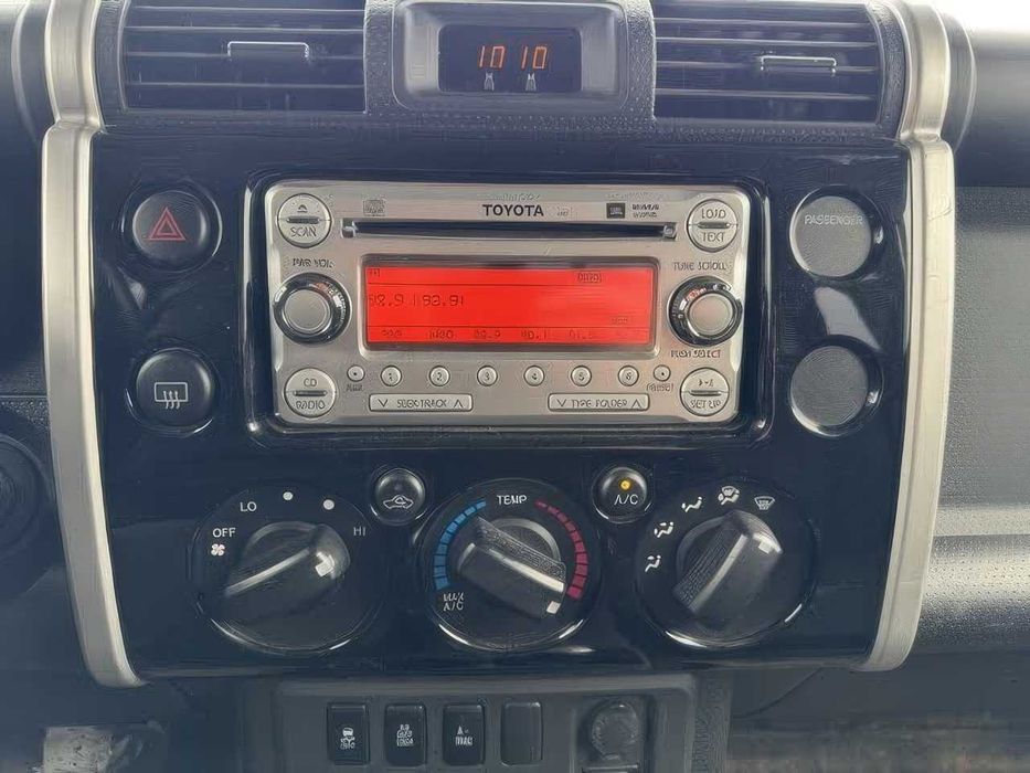 Toyota FJ Cruiser      2014