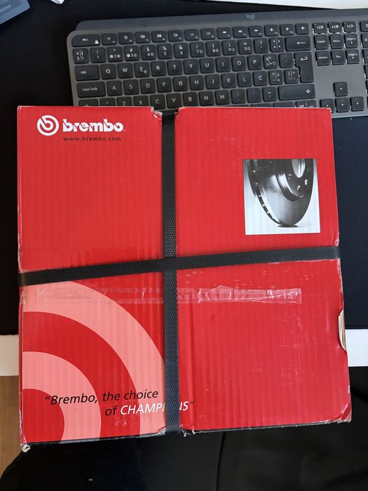 Jogo discos brembo traseiros FORD selado
