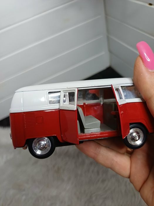 Колекційна модель авто volkswagen t1 bus 1962 р. welly 1/34 моделька