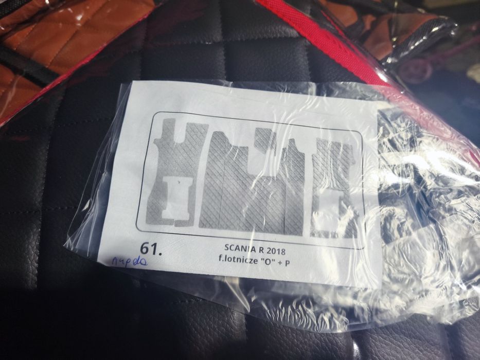 Conjunto tapetes Scania R 2018