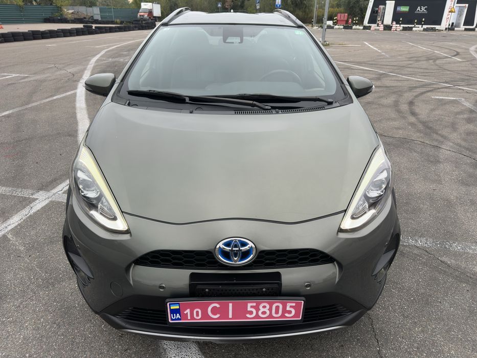 14200$ Toyota Aqua 1.5 Crossover гібрид 2019