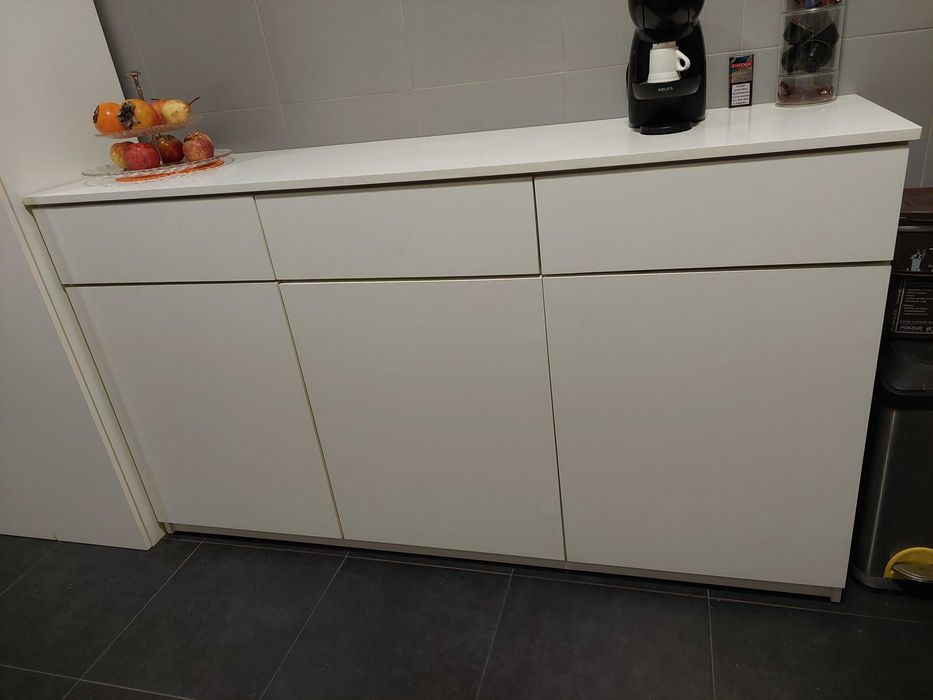 Vendo MÓVEL COZINHA C/ 3 PORTAS E GAVETAS em segunda mão