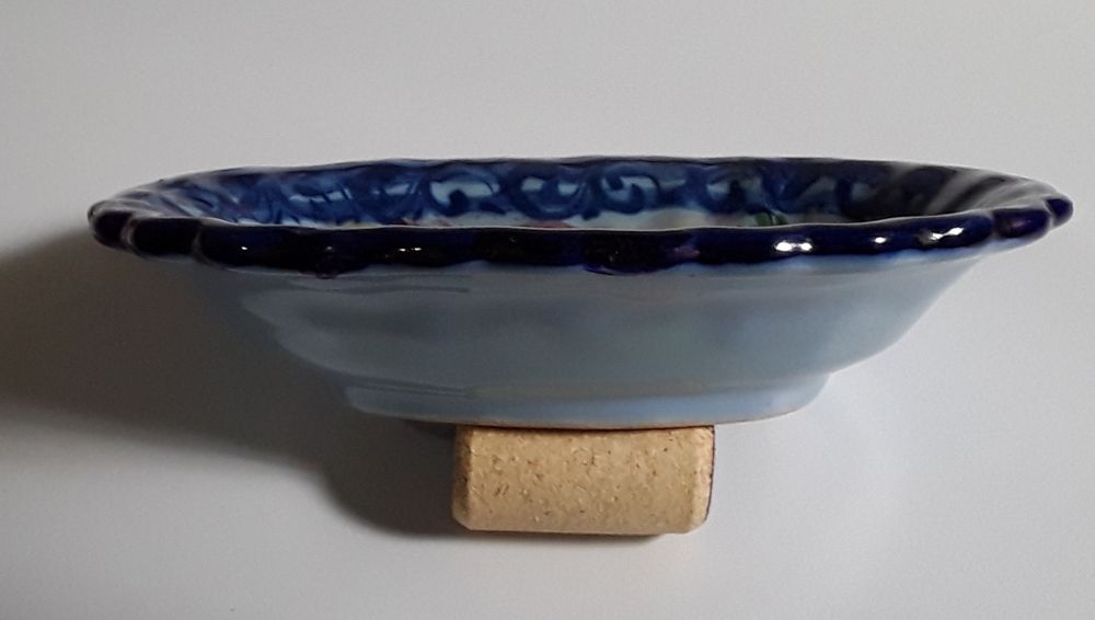 Covilhete azul em faiança da RB Raúl da Bernarda, Alcobaça, Portugal