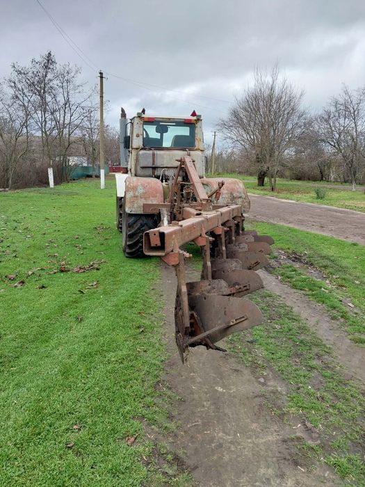 Продається плуг плм5