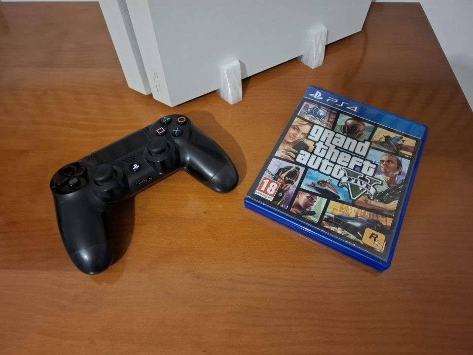 Playstation 4 Branca 1TB