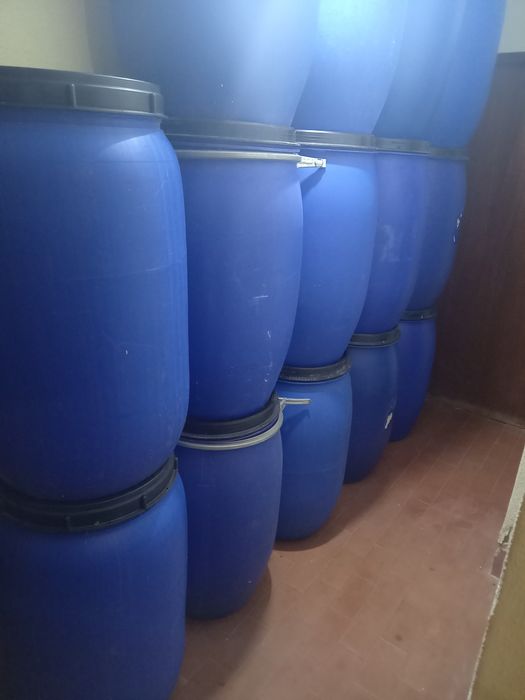 Bidons para mudar de lugar