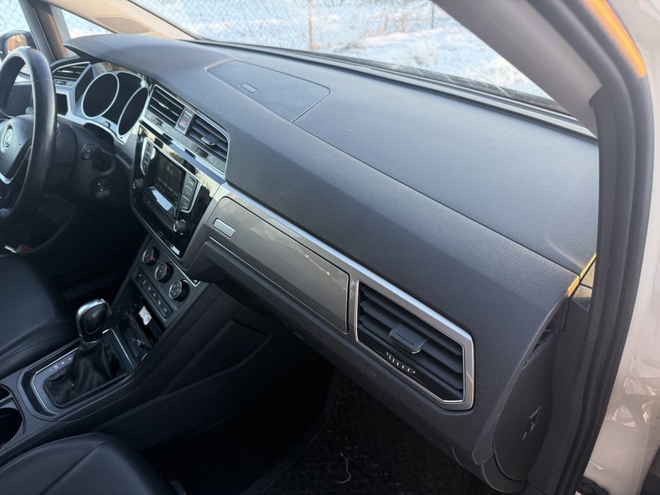 Разборка Volkswagen Touran 17-22 запчастини в наявності