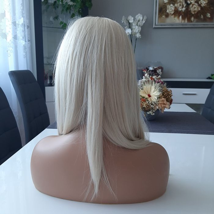Peruka lace front platynowa 40 cm