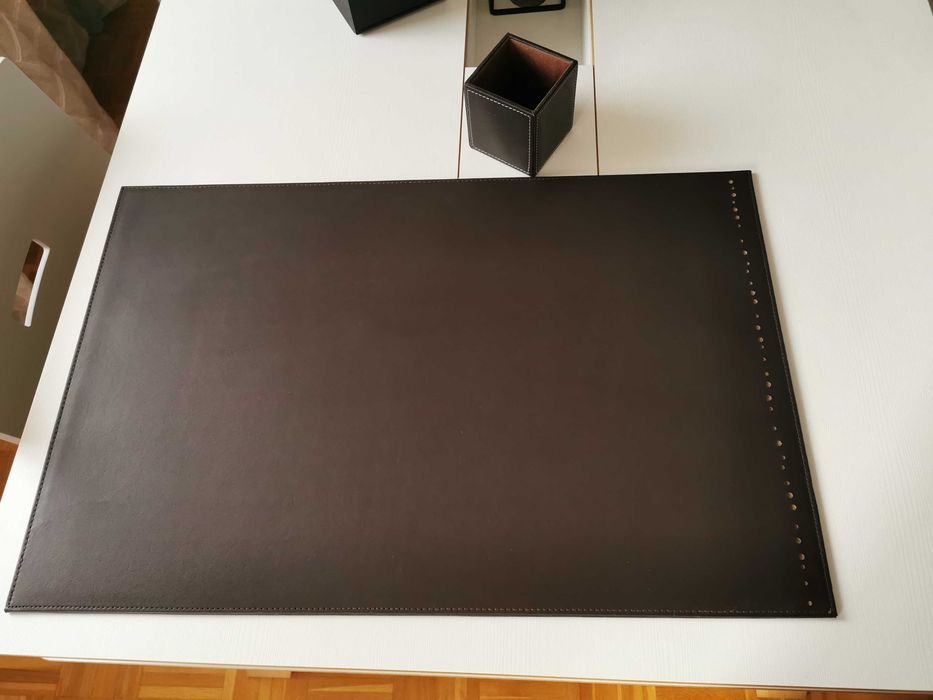 biurko na artykuły praktyczne VOX