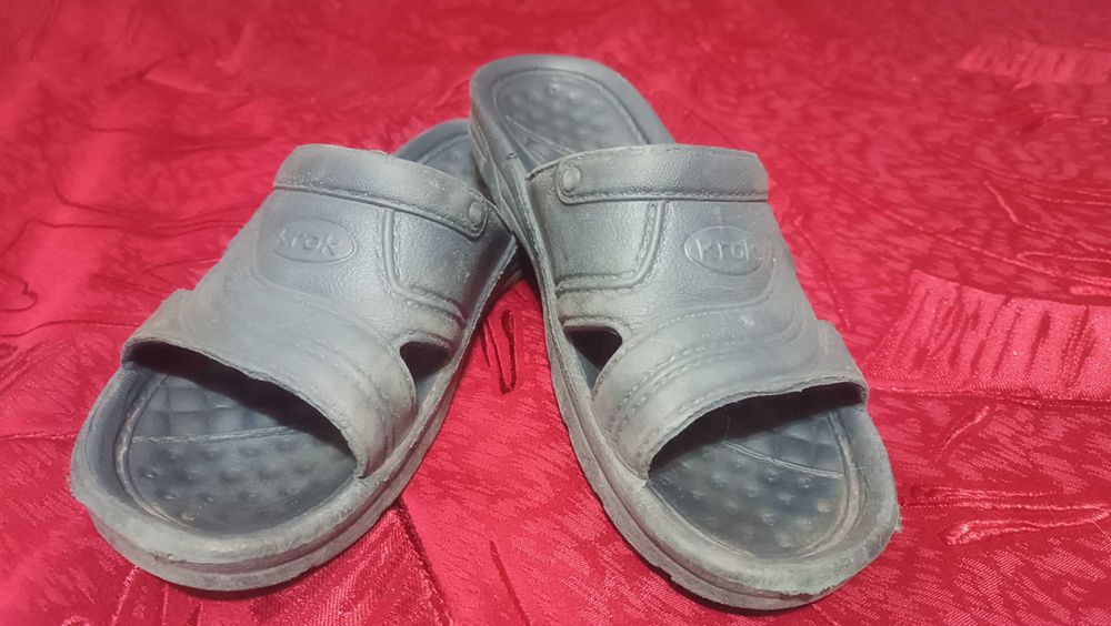 Шльопанці гумові підліткові