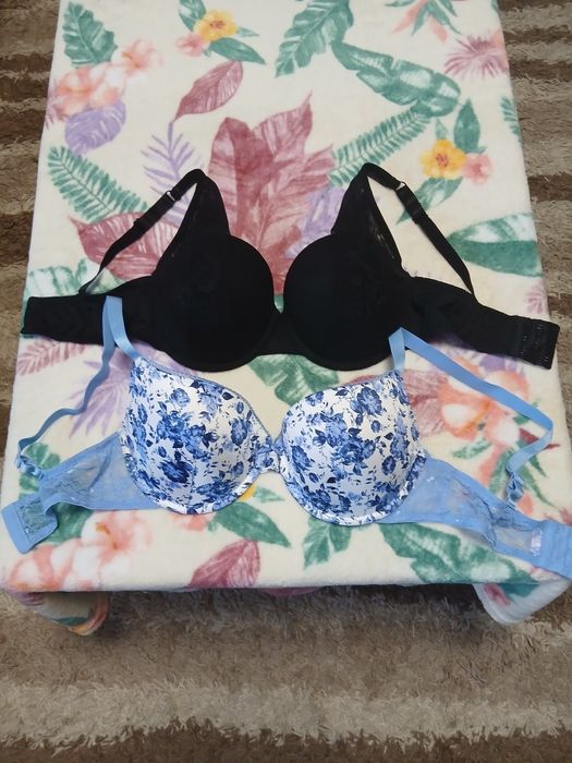 Biustonosze 2 szt 80C