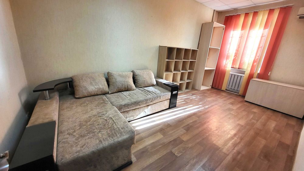 Продаж 2-х к. кв. вул. Перемоги, буд.5, поруч спорт Лайф.