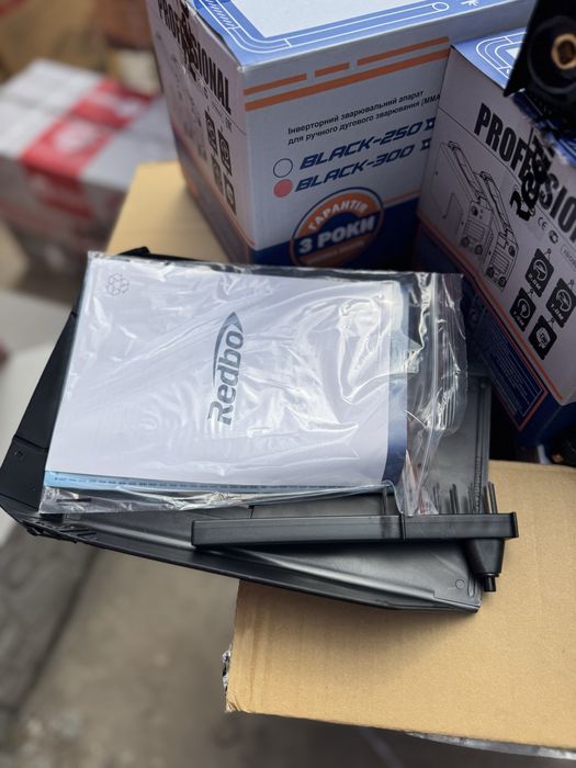Сварочный аппарат Redbo black 300  длинные кабеля инвертор