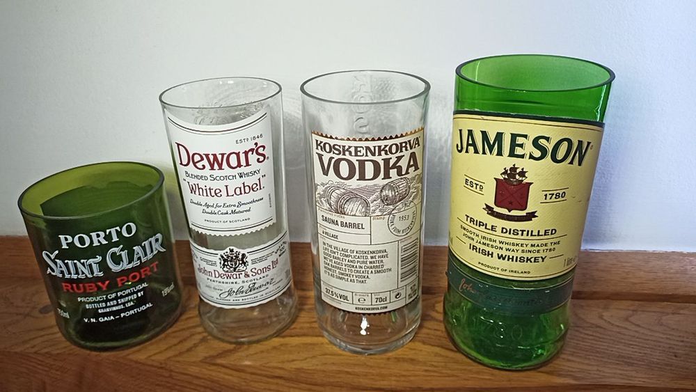 Оригінальні свічки ручної роботи з натурального воску.