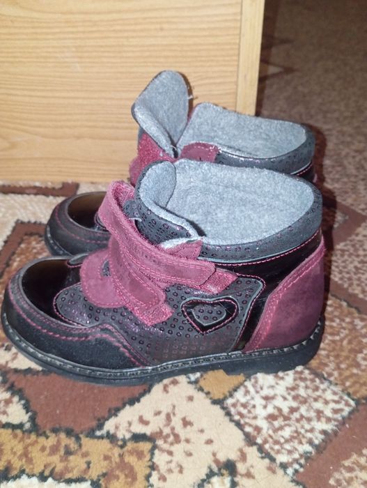 Ортопедичні черевички