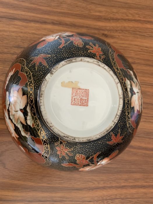 Taça em porcelana chinesa, anos 60. Flor de lótus