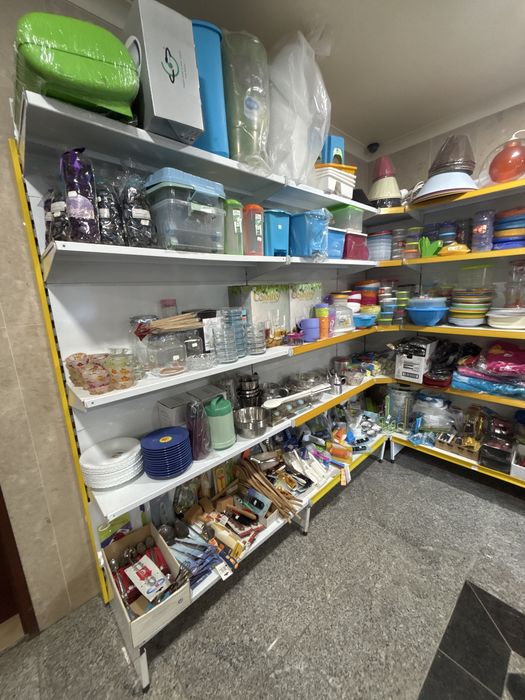 Vários artigos de loja