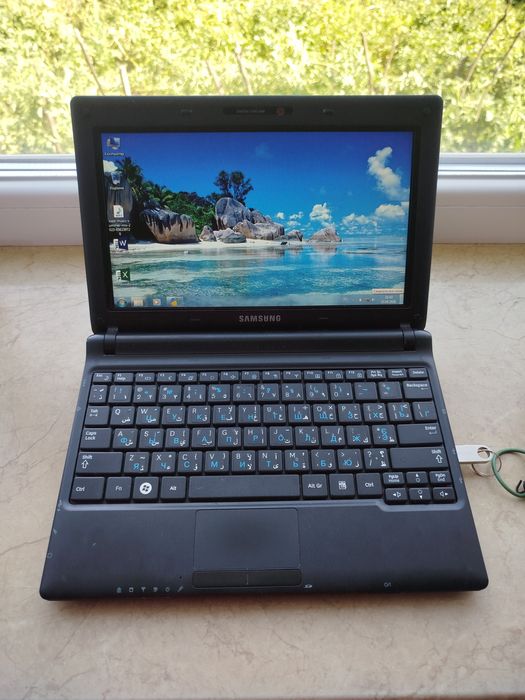 Нетбук Samsung n150 10.1" батарея 2 години