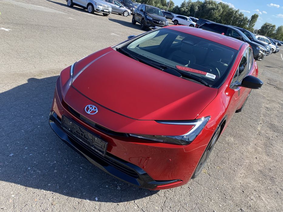 Toyota Prius AWD 2025р