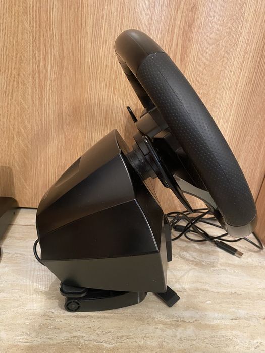 Kierownica do Xbox / PC + pedały – bardzo dobry stan