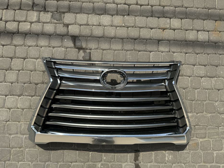 Решетка радиатора Lexus LX 450d 570 2015-2021 новая аналог