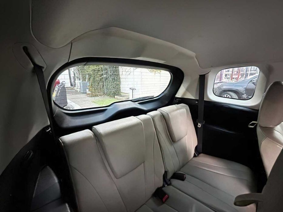 Mazda 5      2014