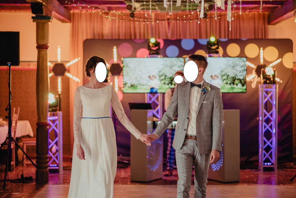 Suknia ślubna z niebieskim paskiem, koronkowy rękaw, 36-38, ecru