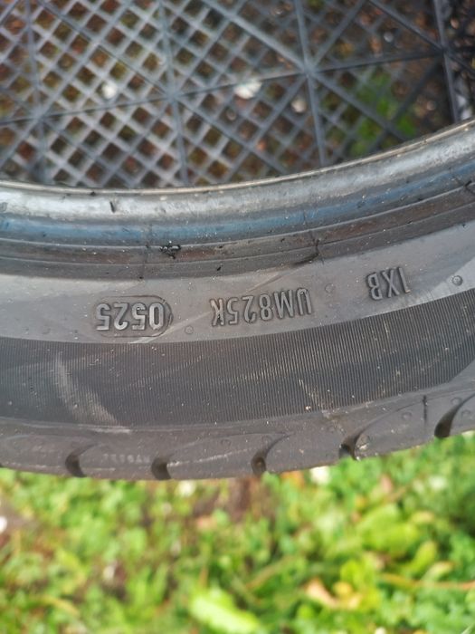 Opona Pirelli 215x45x18 letnia