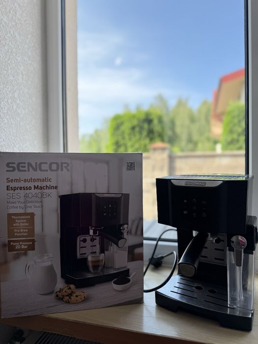 Кавоварка SENCOR SES 4040BK