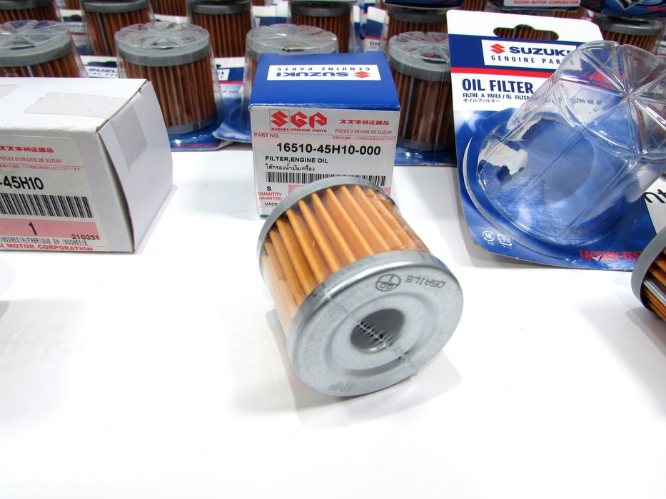 Фильтр масляный Suzuki 16510-05240 / 16510-45H10: 250 грн. - Мастильні ...