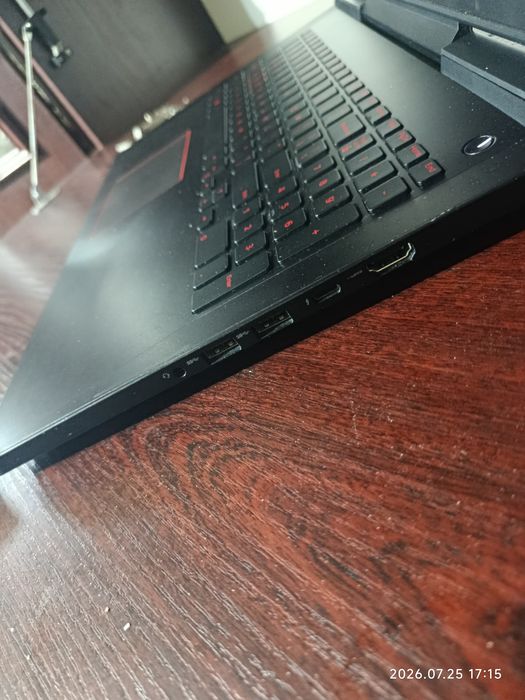 Dell 5587 I5-8300H DDR 4-16Gb SSD m2 512Gb Vk-GTX1050Ni 4Gb